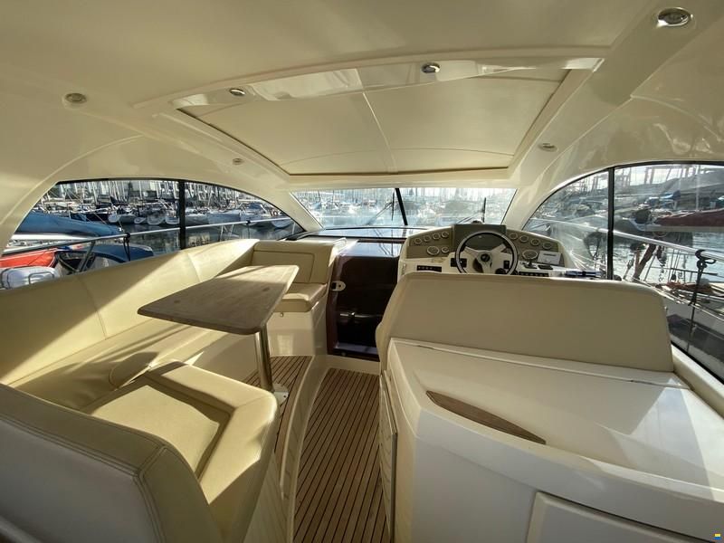 Prestige 38S