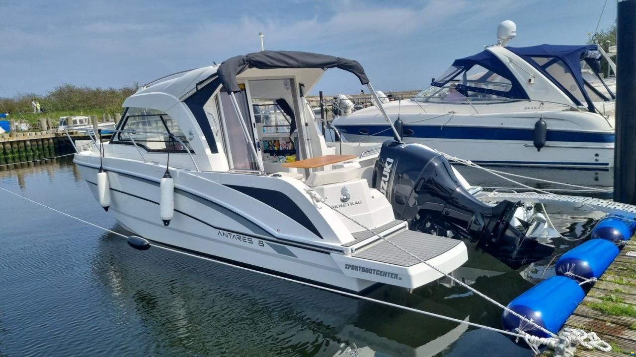 Beneteau Antares 8 OB