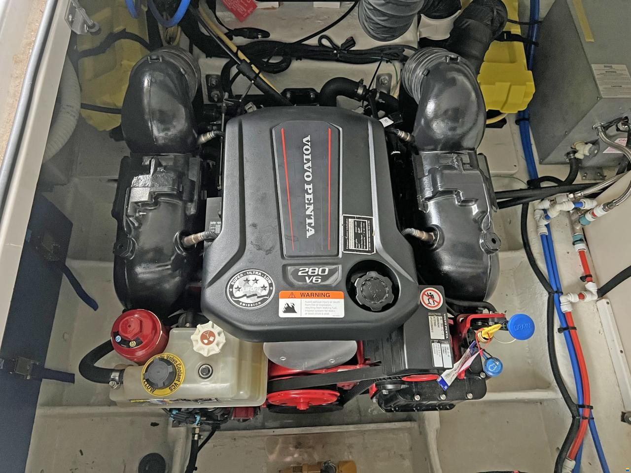 Four Winns V255