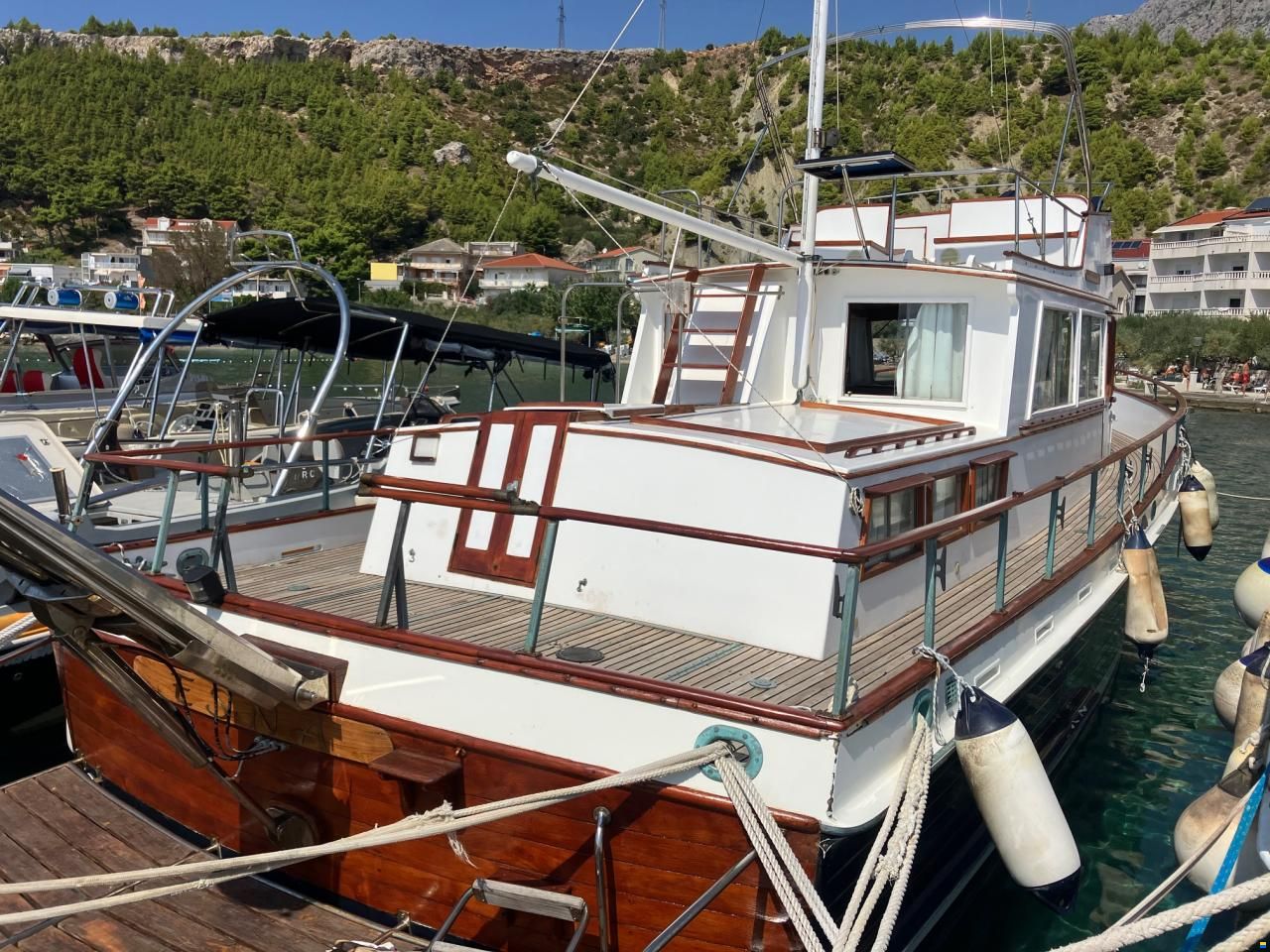 Grand Banks 42 classic