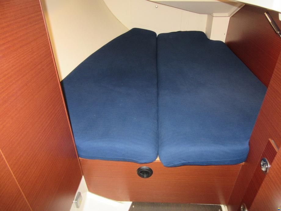 Hanse 348