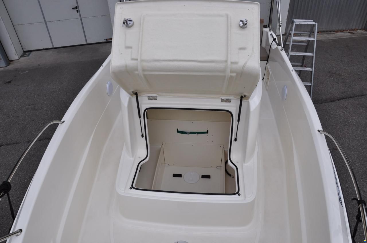 Quicksilver Activ 605 Open