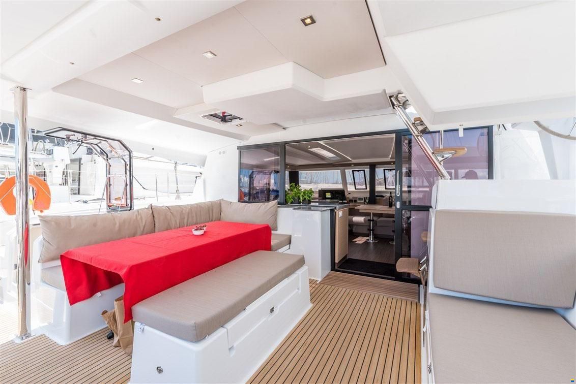 Fountaine Pajot Saona 47