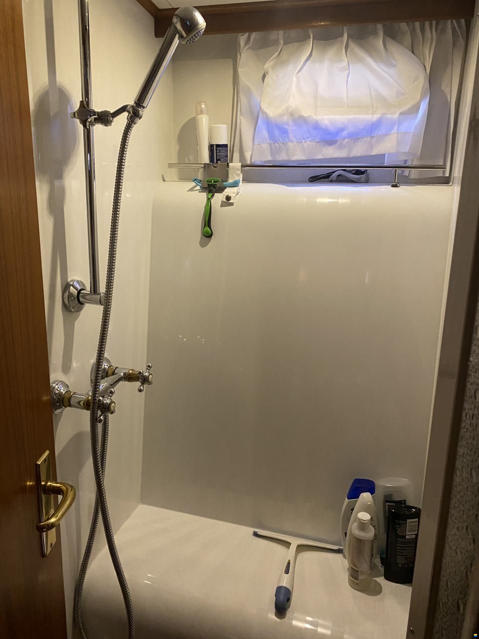 Vri-Jon Contessa 37R40s/CE