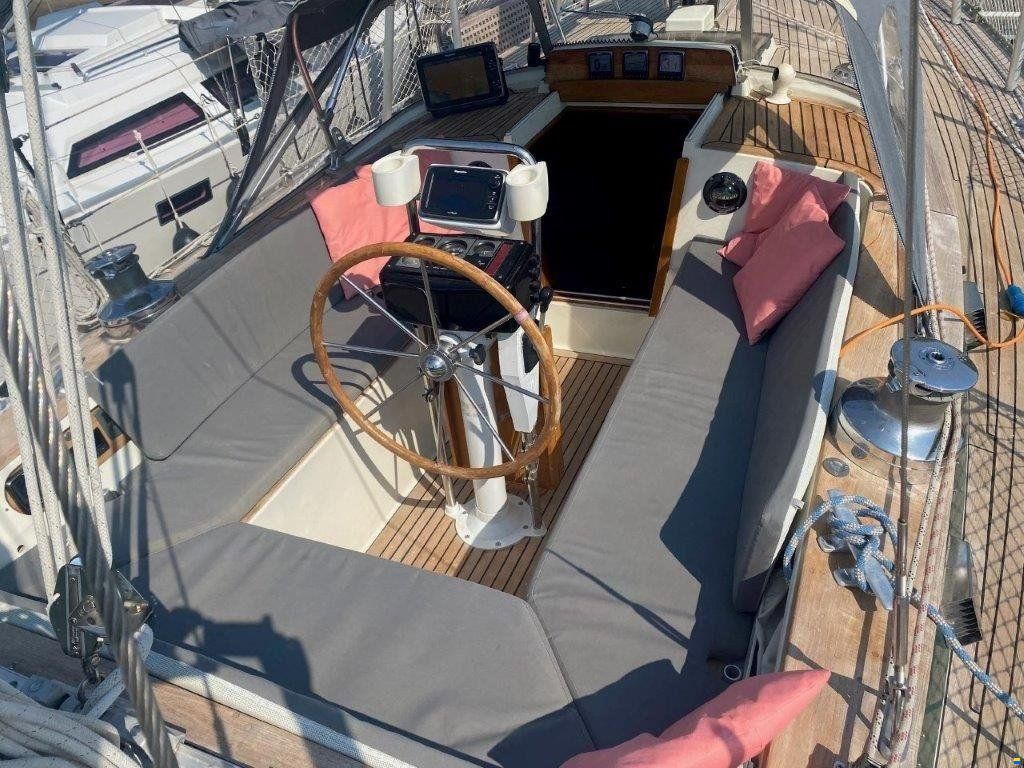 YACHTYARD ANNE WEVER B.V. TRINTELLA 38 K