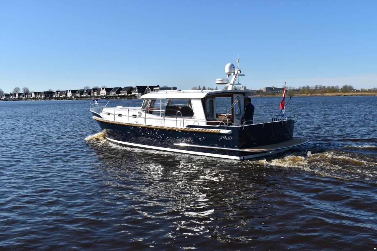 Brandsma Luna 40