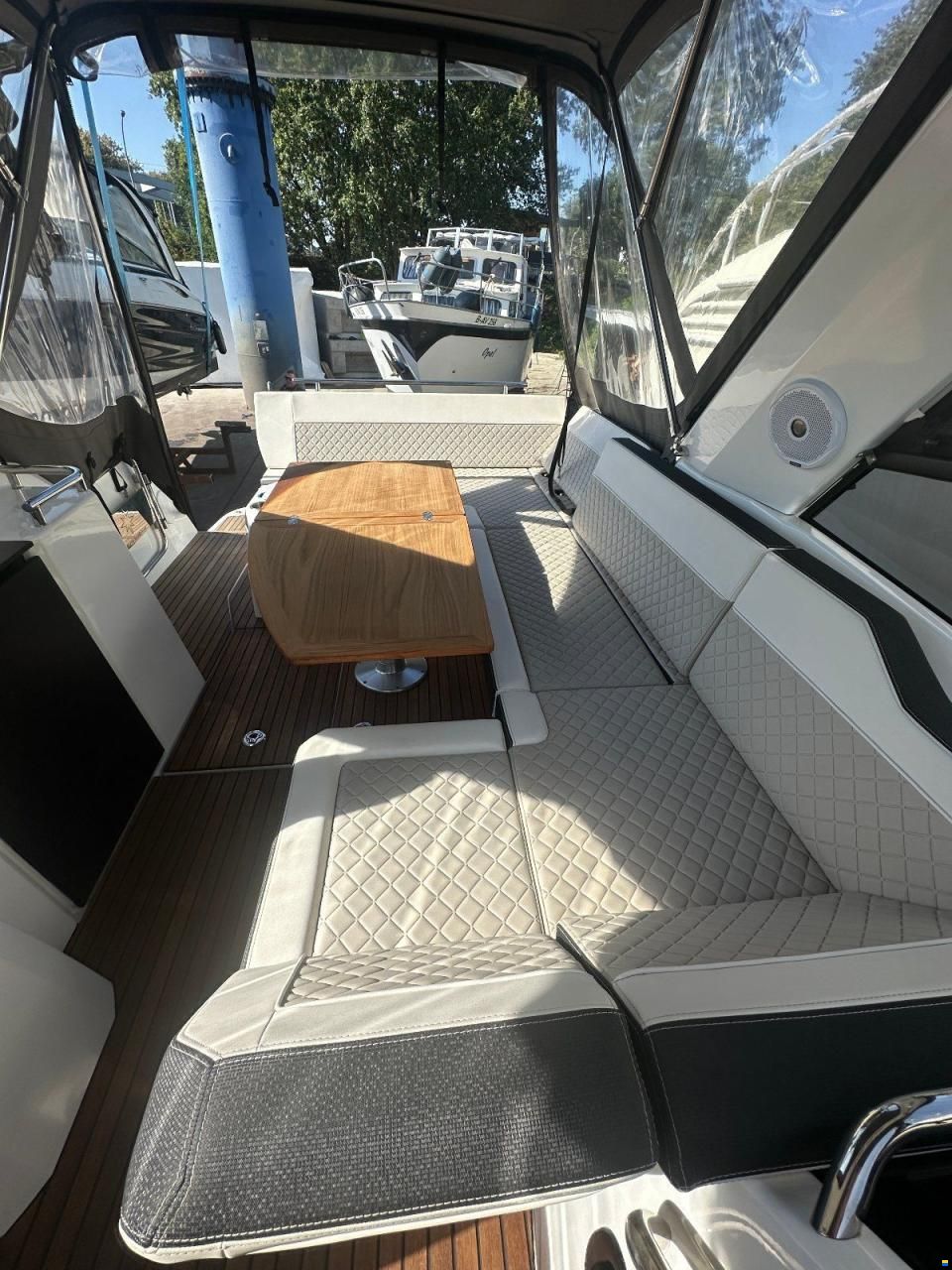 Jeanneau Leader 30
