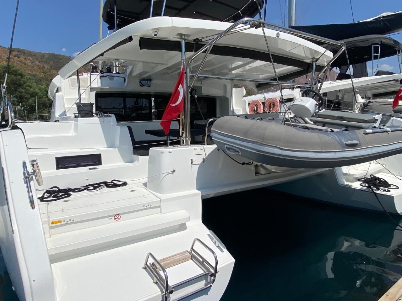 Lagoon 46