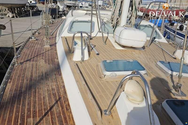 Oyster 53