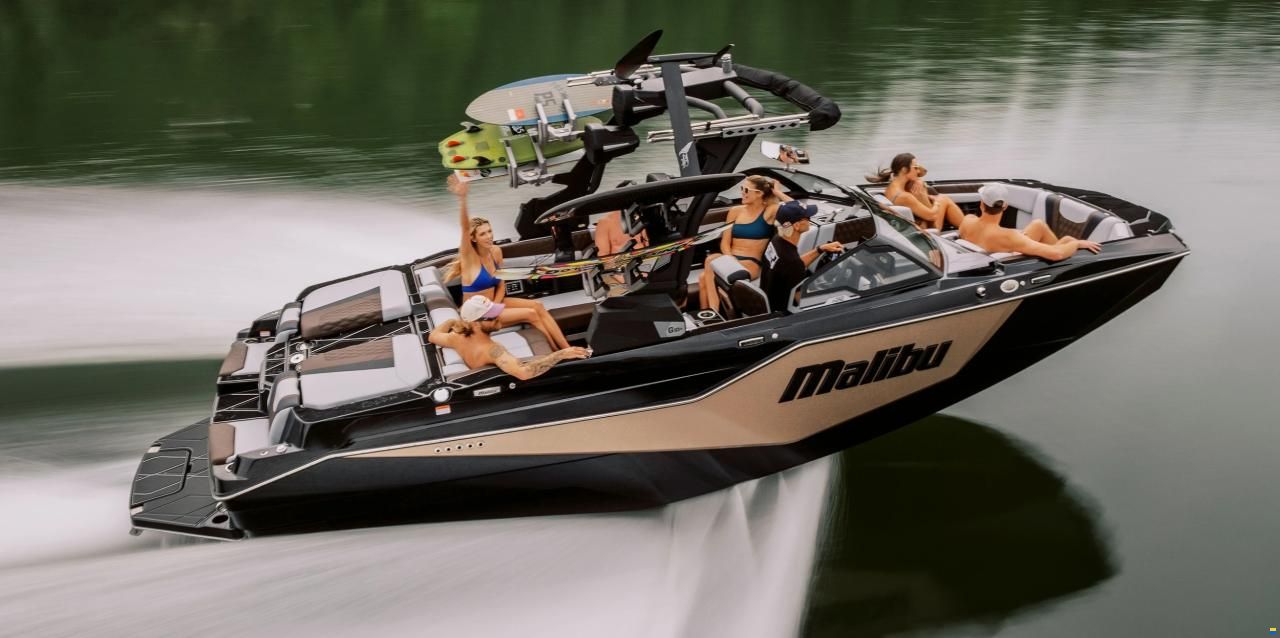 Malibu M242