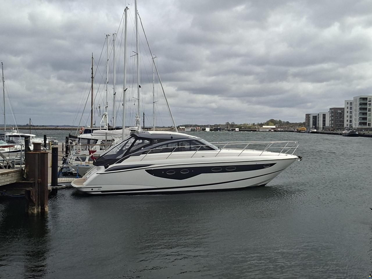 Princess V45