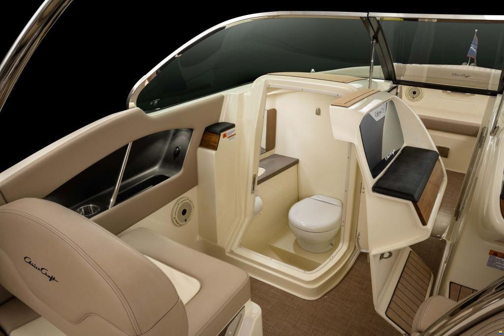 Chris Craft Calypso 28 Outboard