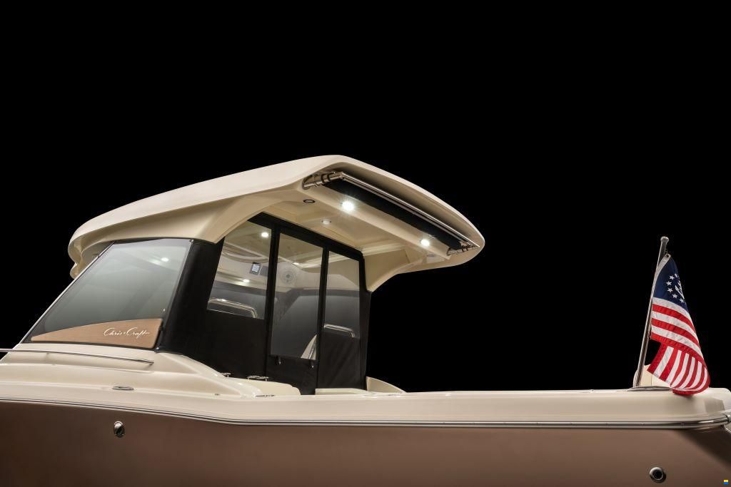 Chris Craft Calypso 32 Outboard
