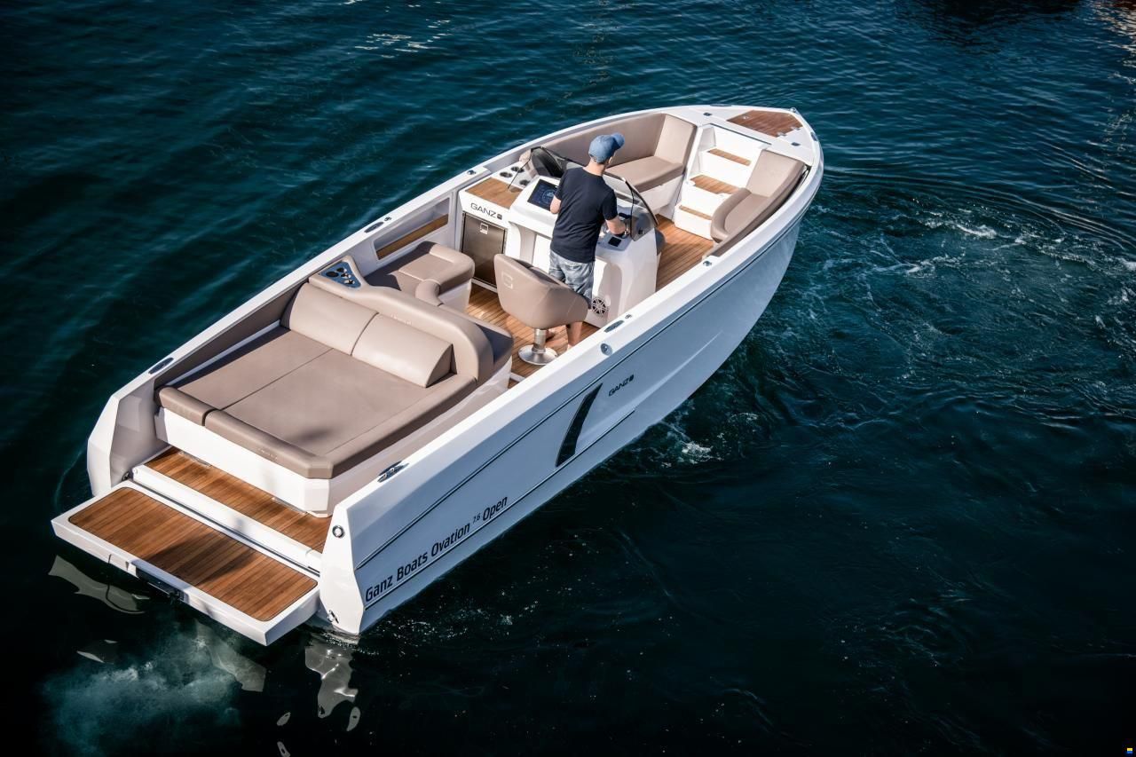 Ganz Boats Ovation 7.6 Open