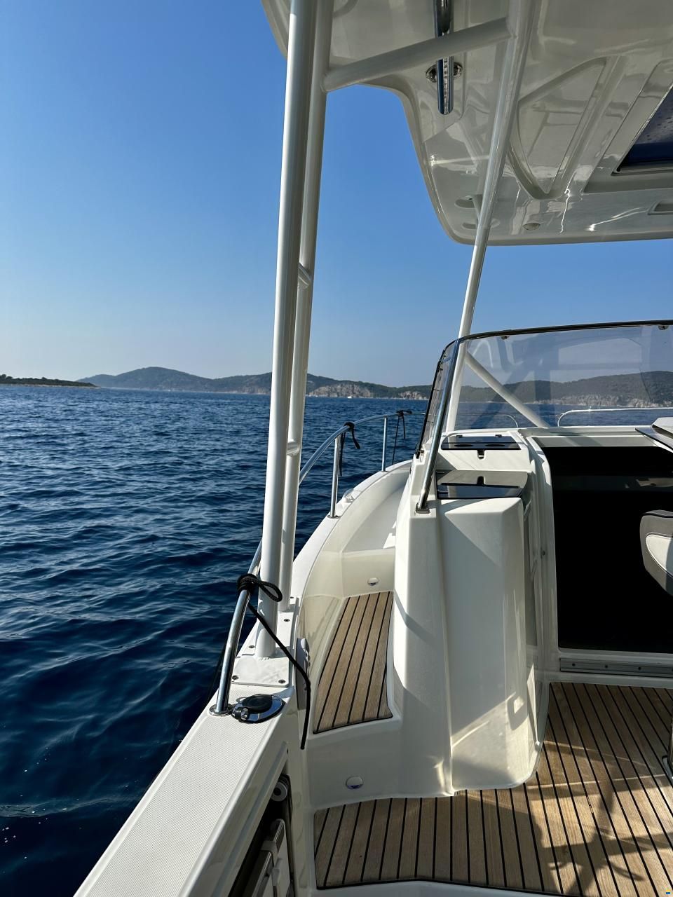 Jeanneau Cap Camarat 9.0WA Hardtop
