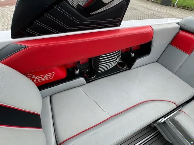 Nautique G23