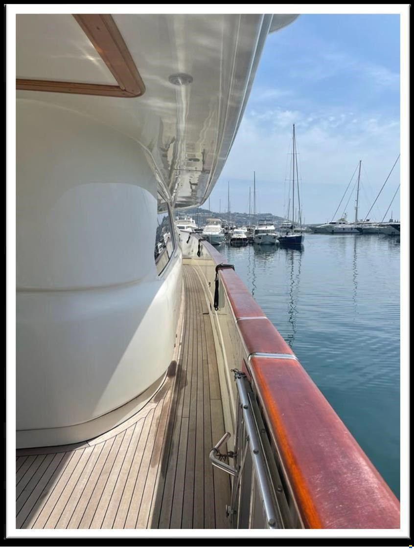 Custom Line Navetta 27