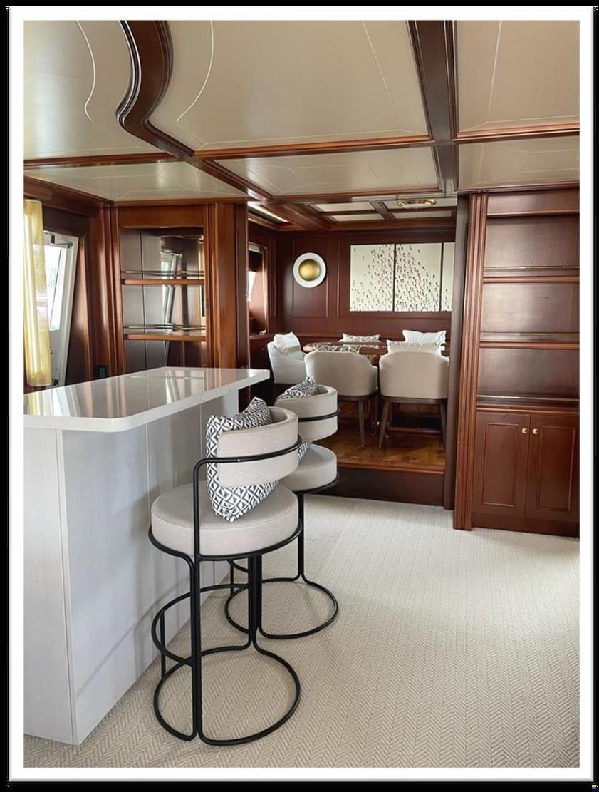 Custom Line Navetta 27