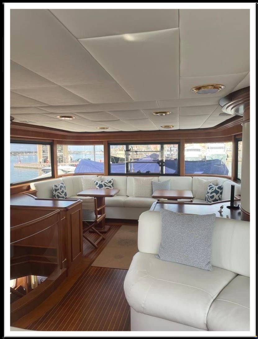 Custom Line Navetta 27