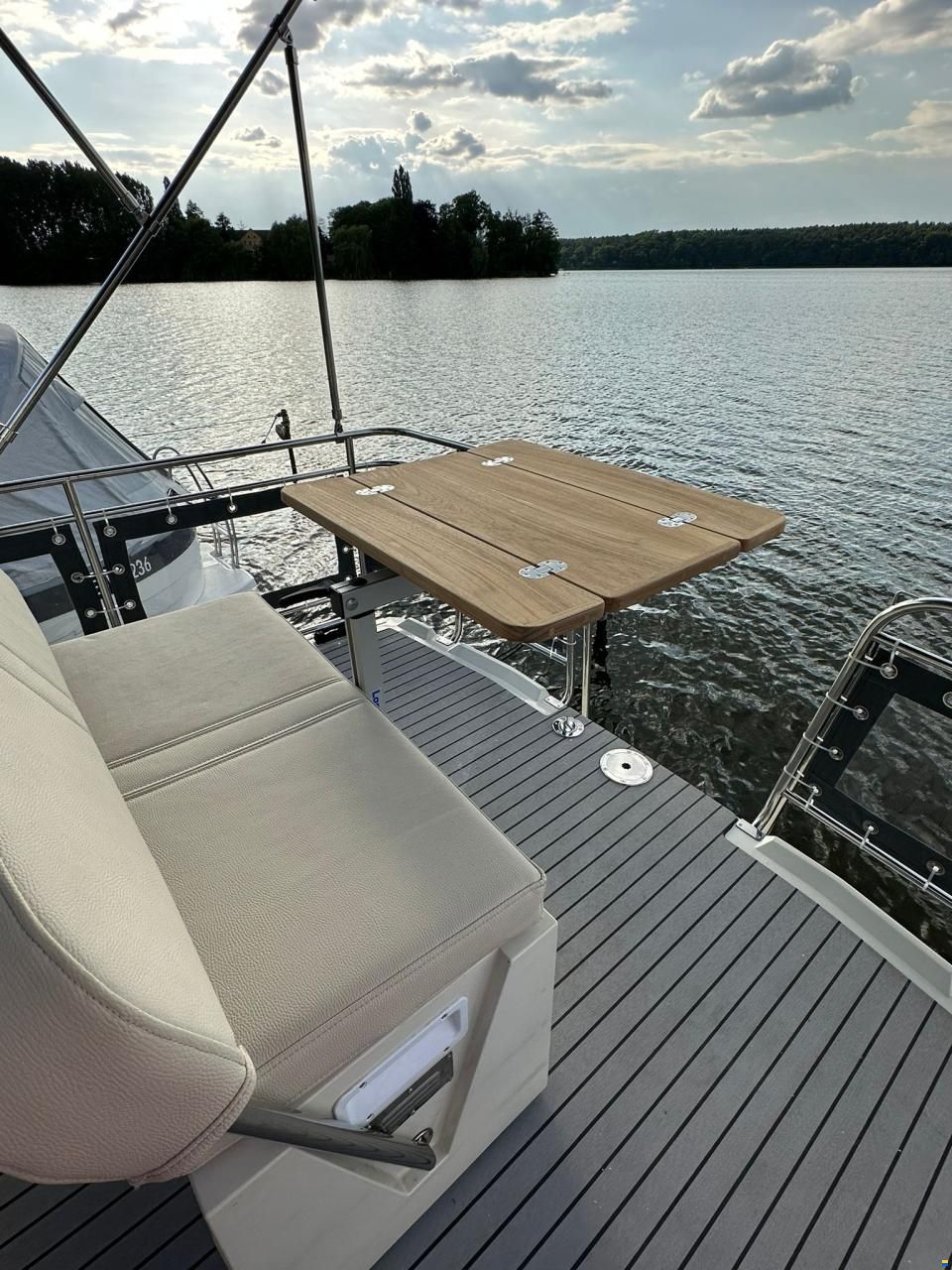 Masuria Yachts Marim 808