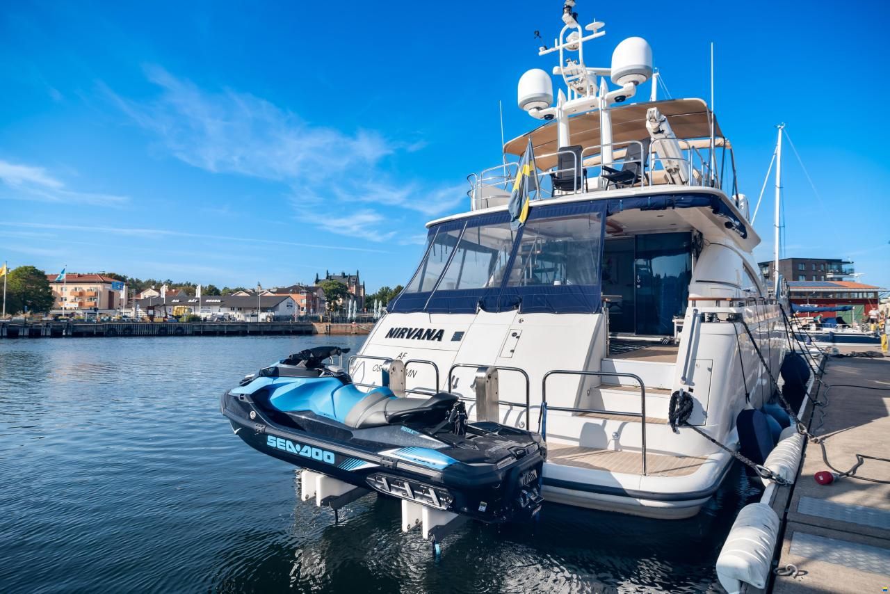 Fairline Squadron 74