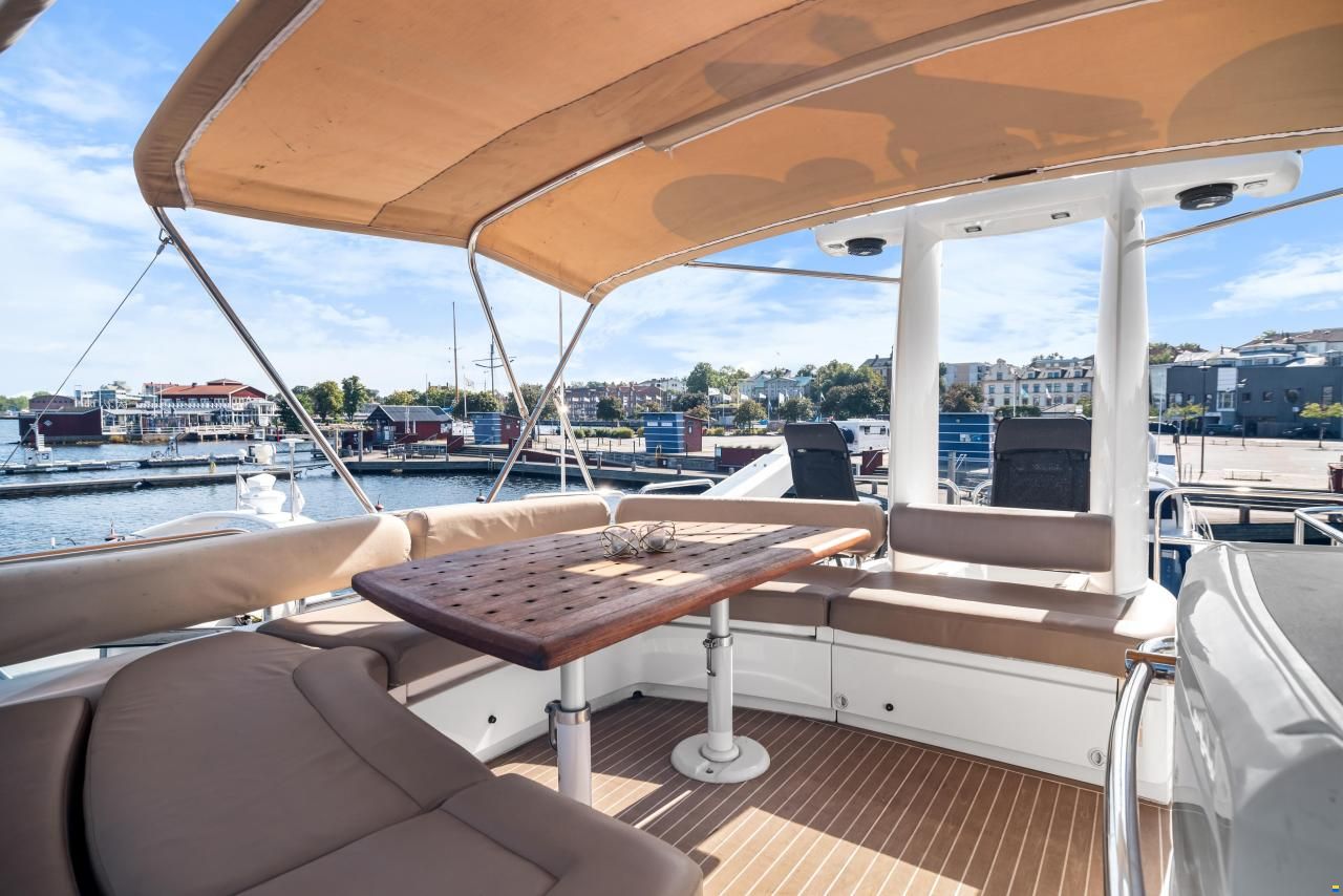 Fairline Squadron 74