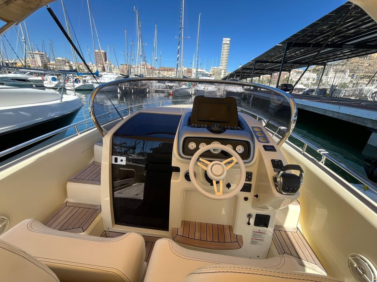 Invictus 280 GT