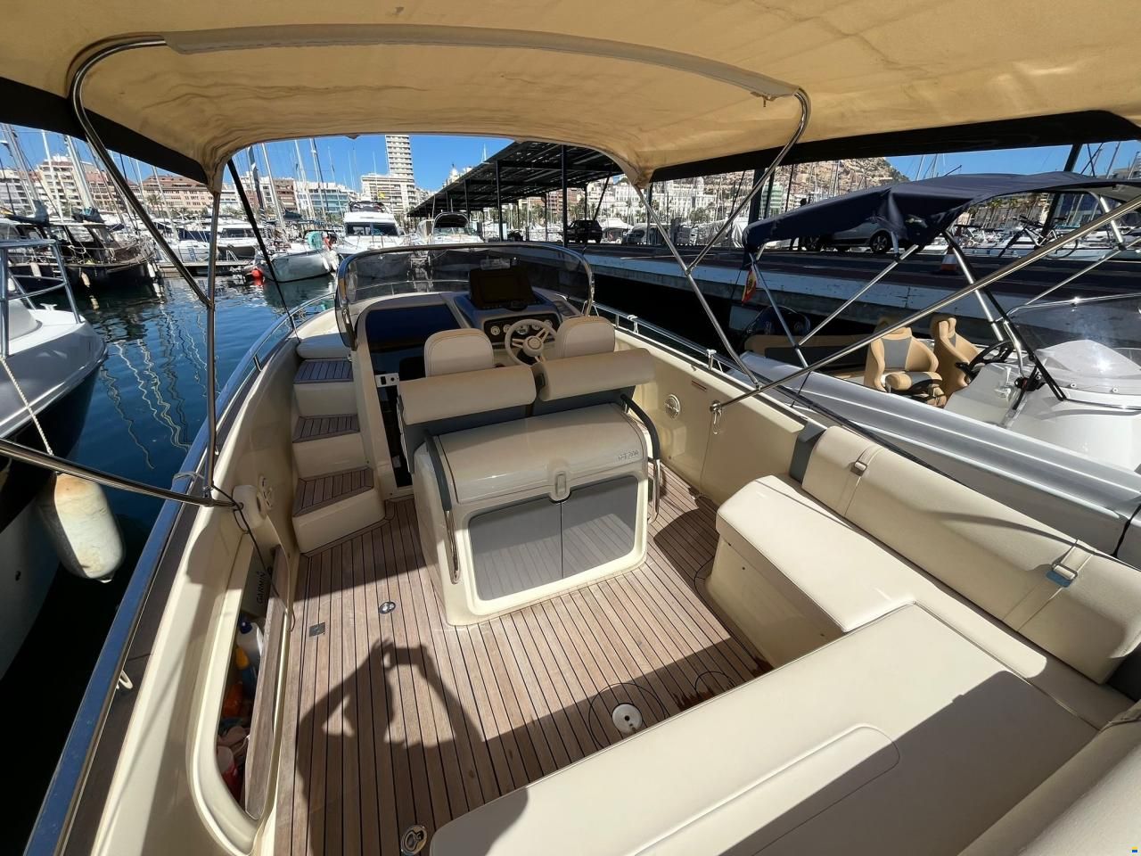 Invictus 280 GT