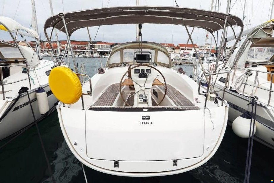 Bavaria Cruiser 32