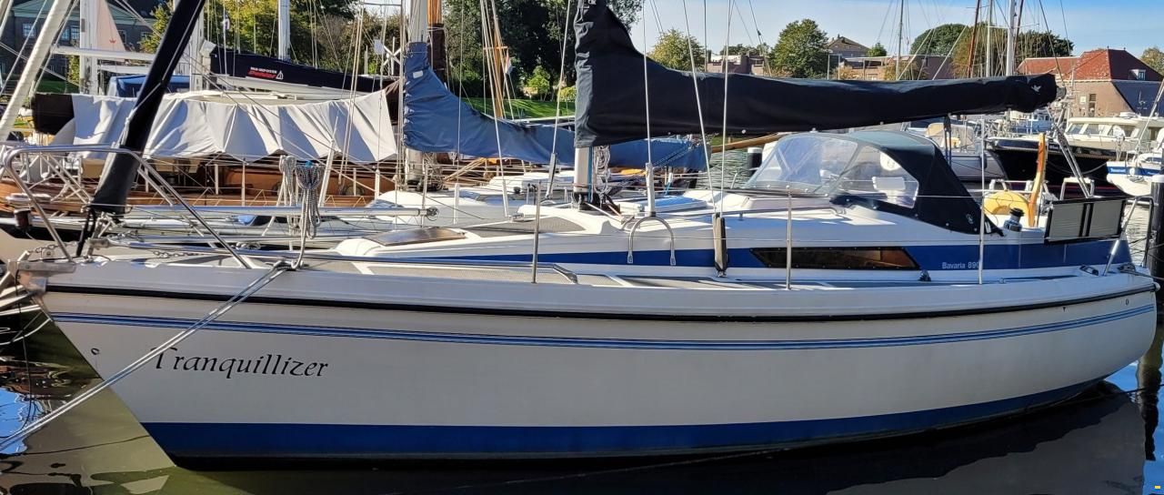 Bavaria 890