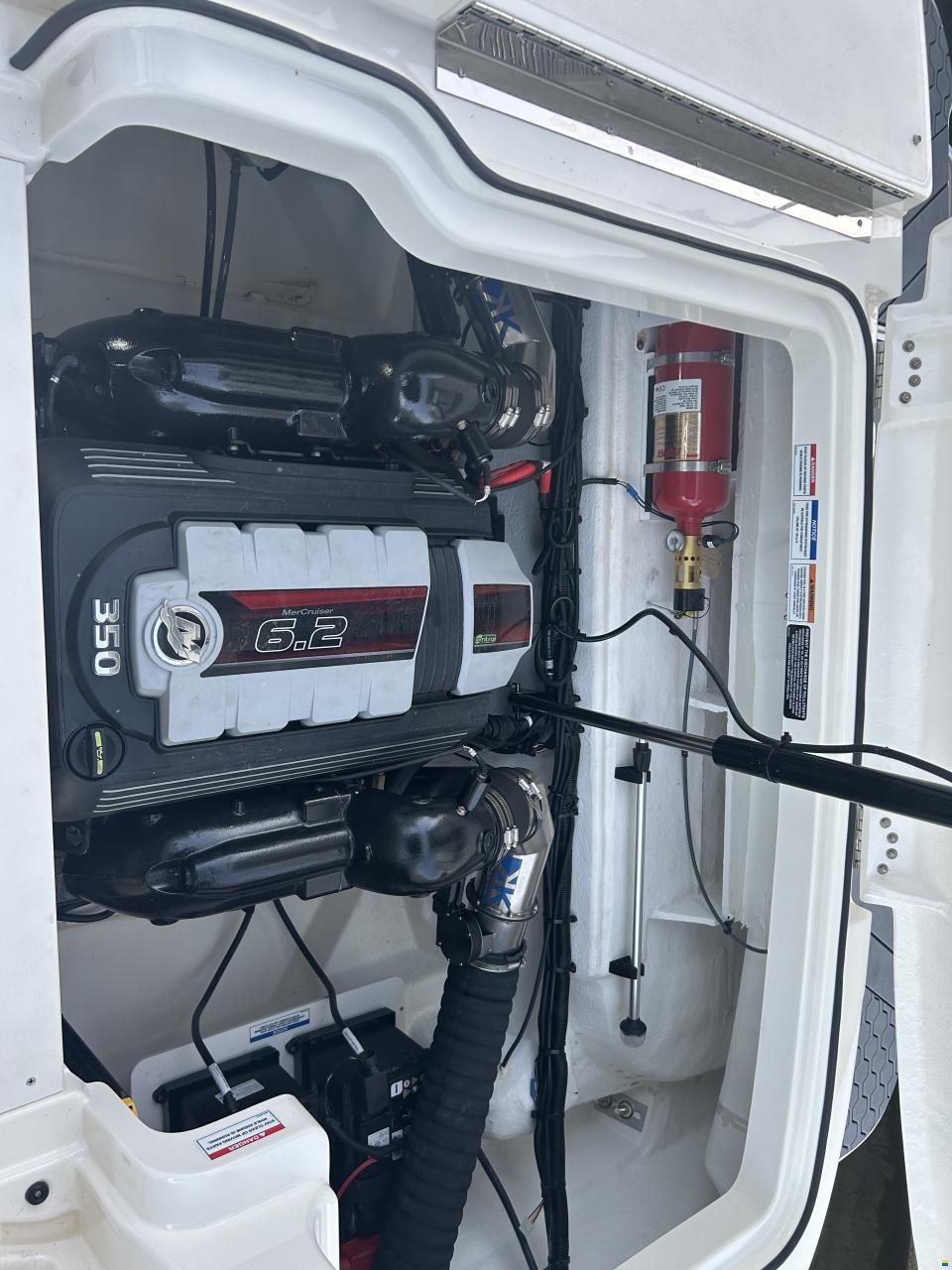 Sea Ray 250 SSE