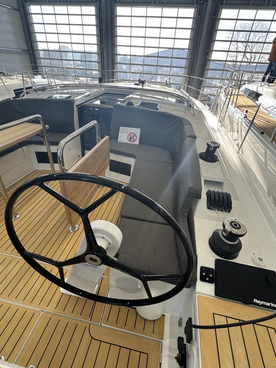 Hanse 410 NEU auf Bestellung, segelklar zu Was