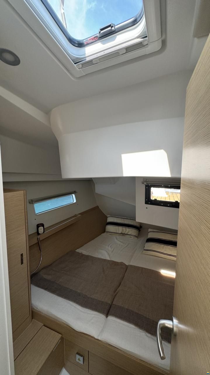 Hanse 410 NEU auf Bestellung, segelklar zu Was