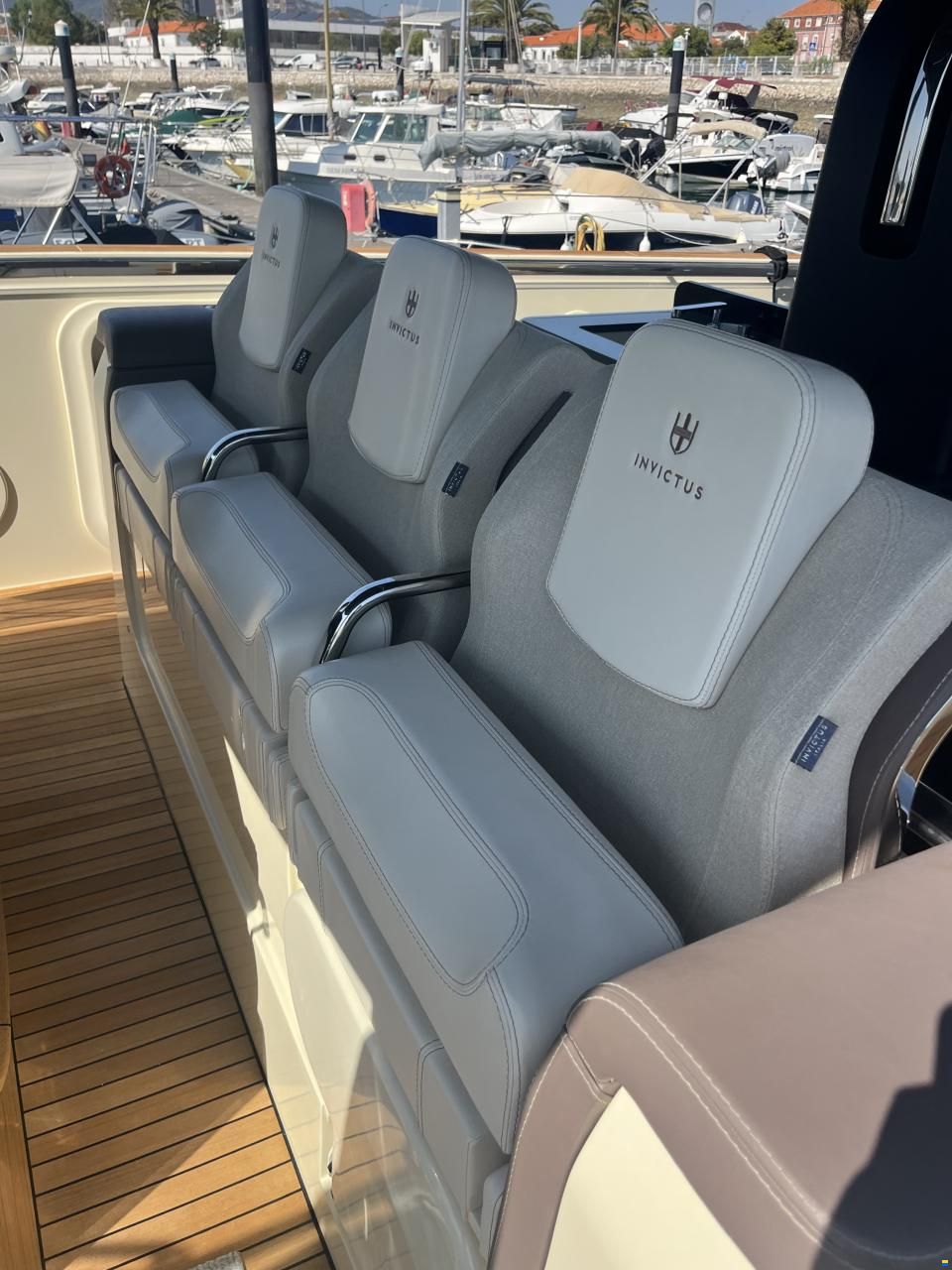 Invictus TT460