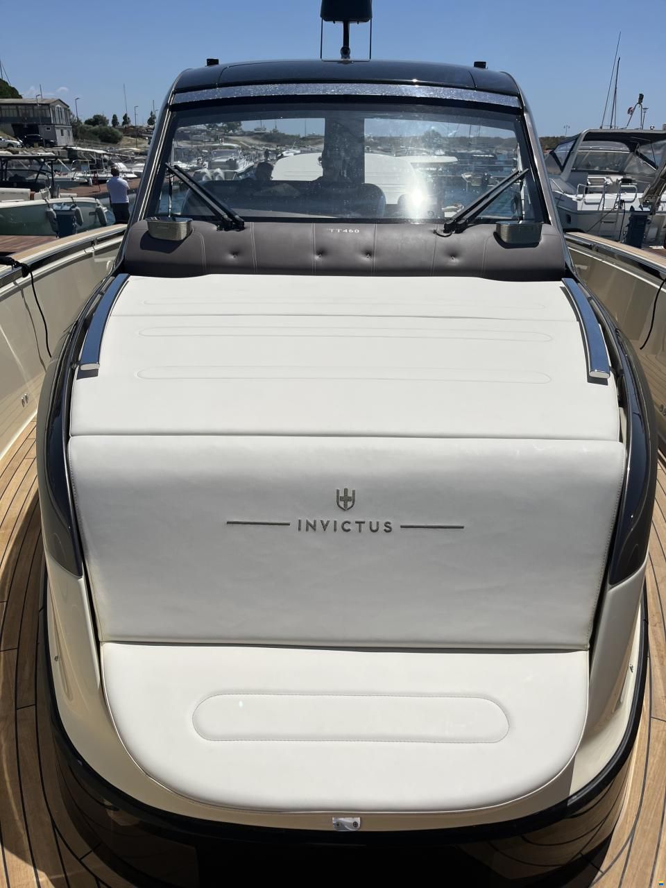 Invictus TT460