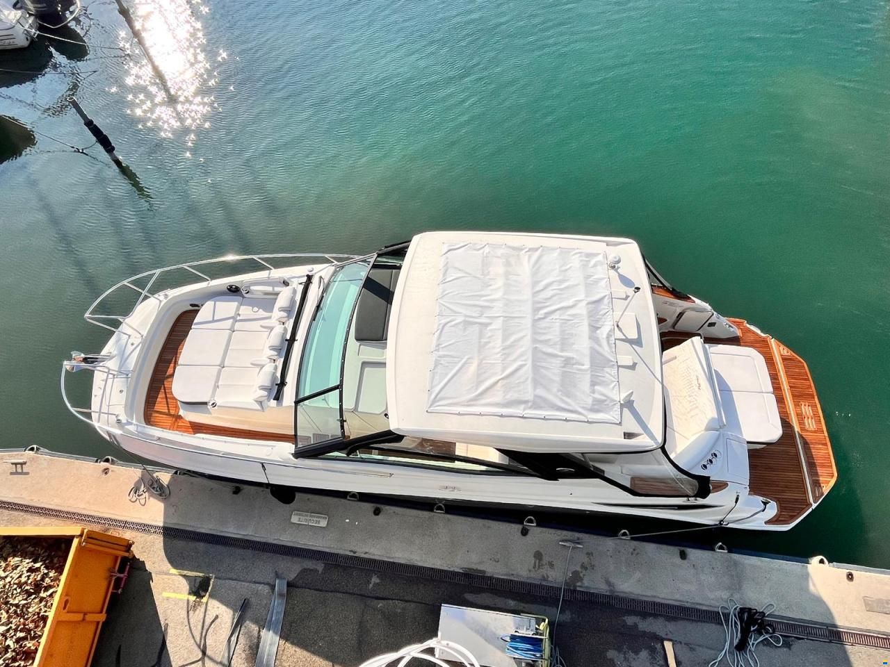 Sea Ray 320 Sun Dancer