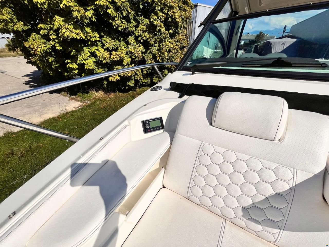 Sea Ray 320 Sun Dancer
