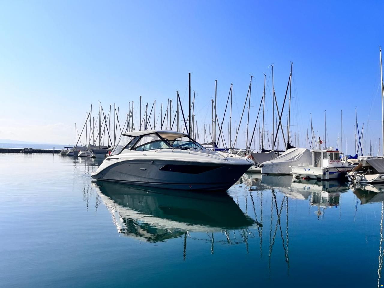 Sea Ray 320 Sun Dancer