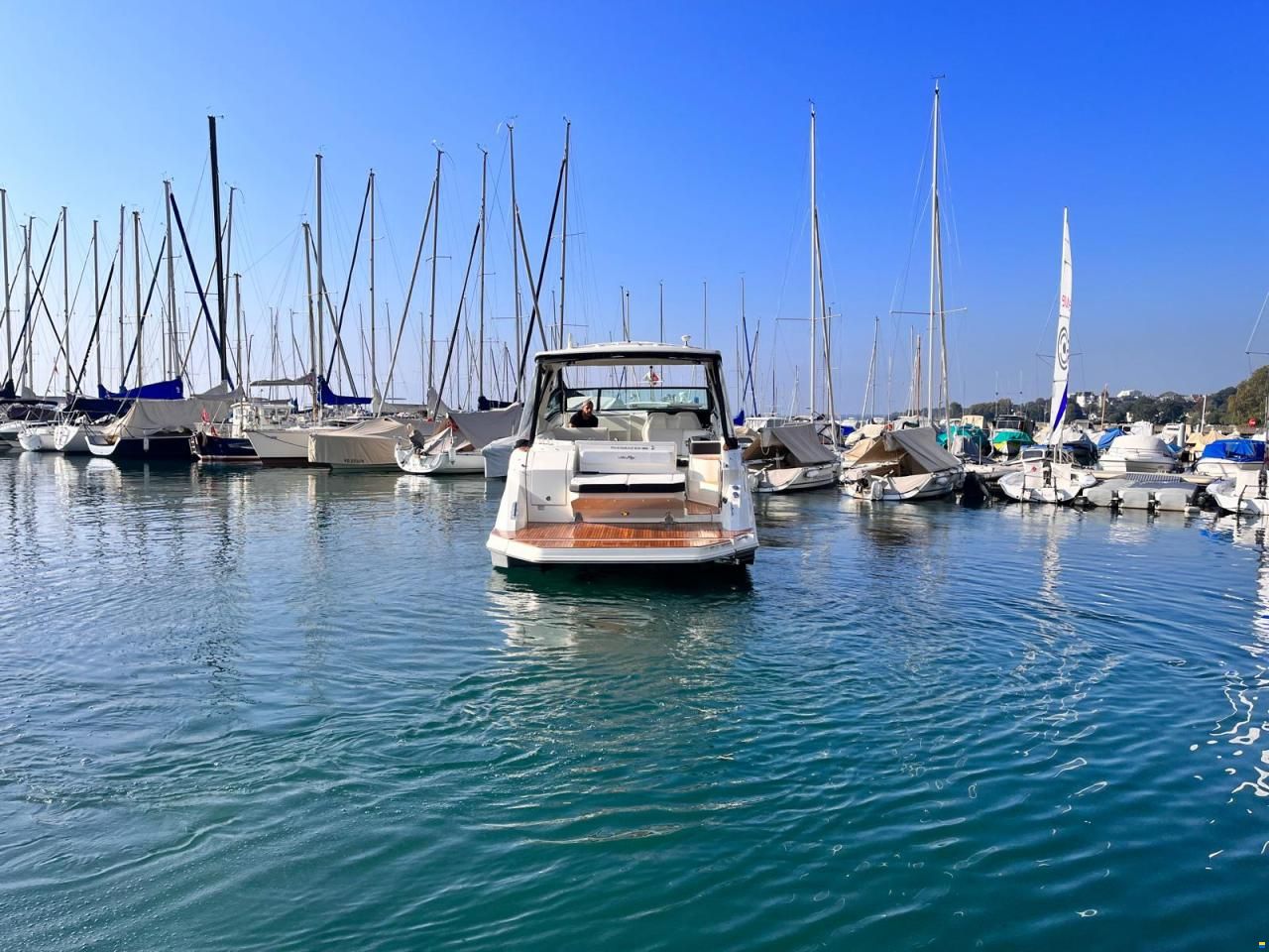 Sea Ray 320 Sun Dancer
