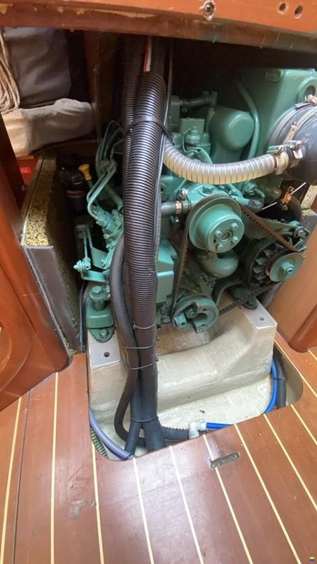 Dufour 40