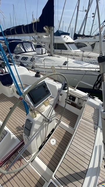 Dufour 40