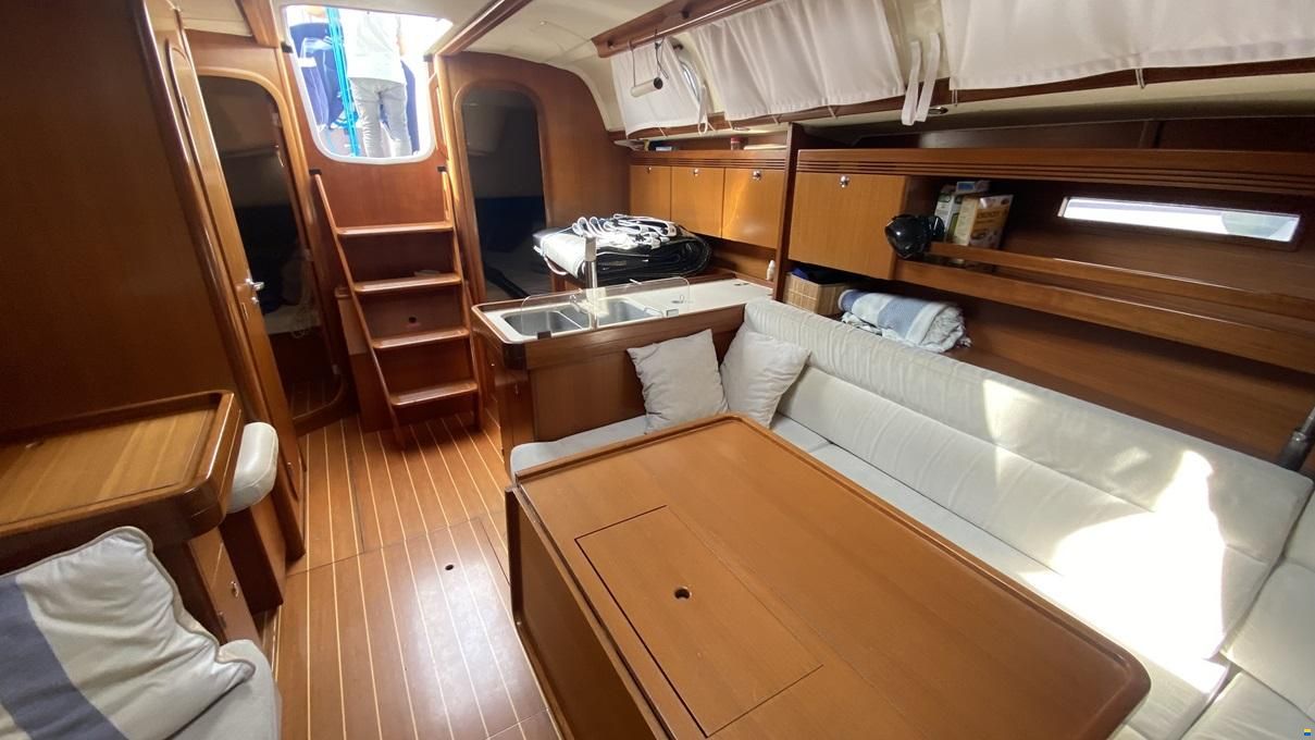 Dufour 40