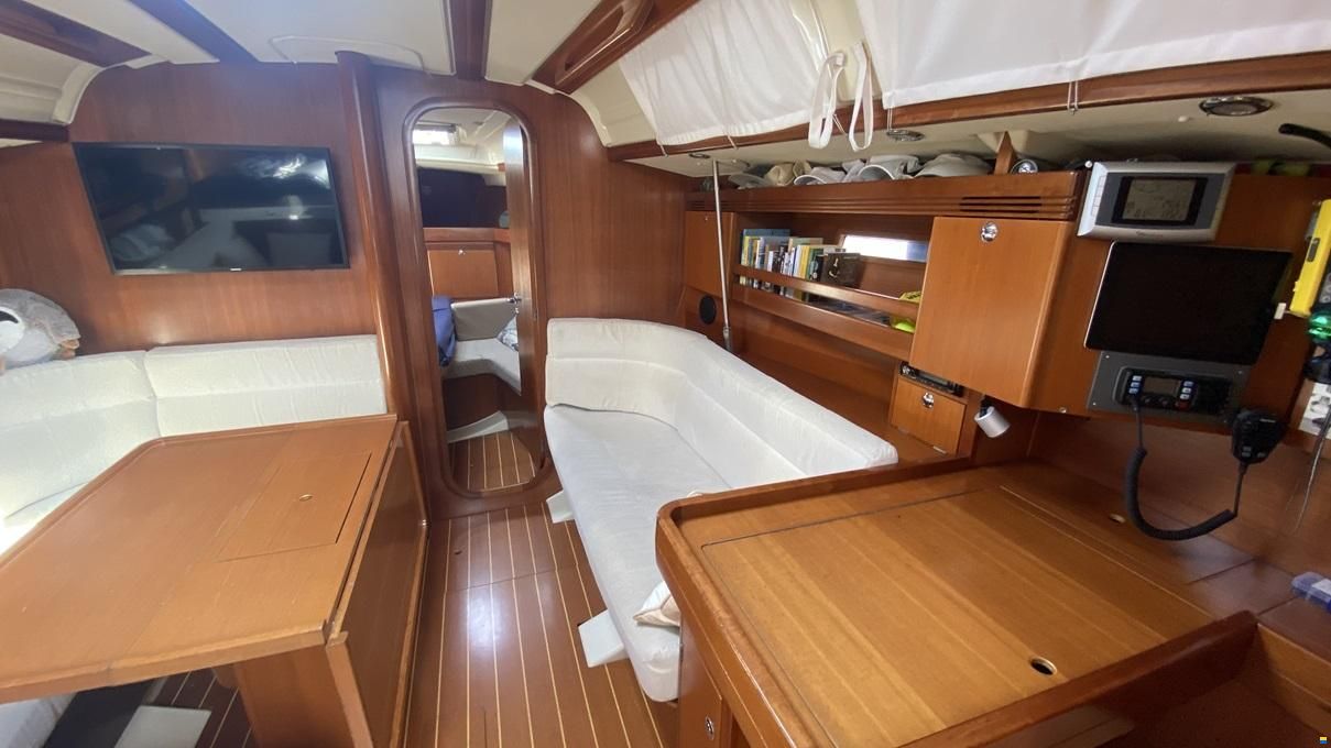 Dufour 40