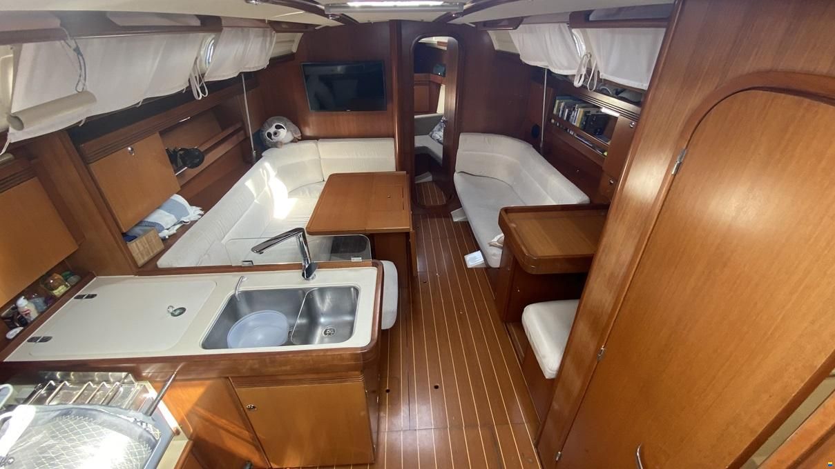 Dufour 40