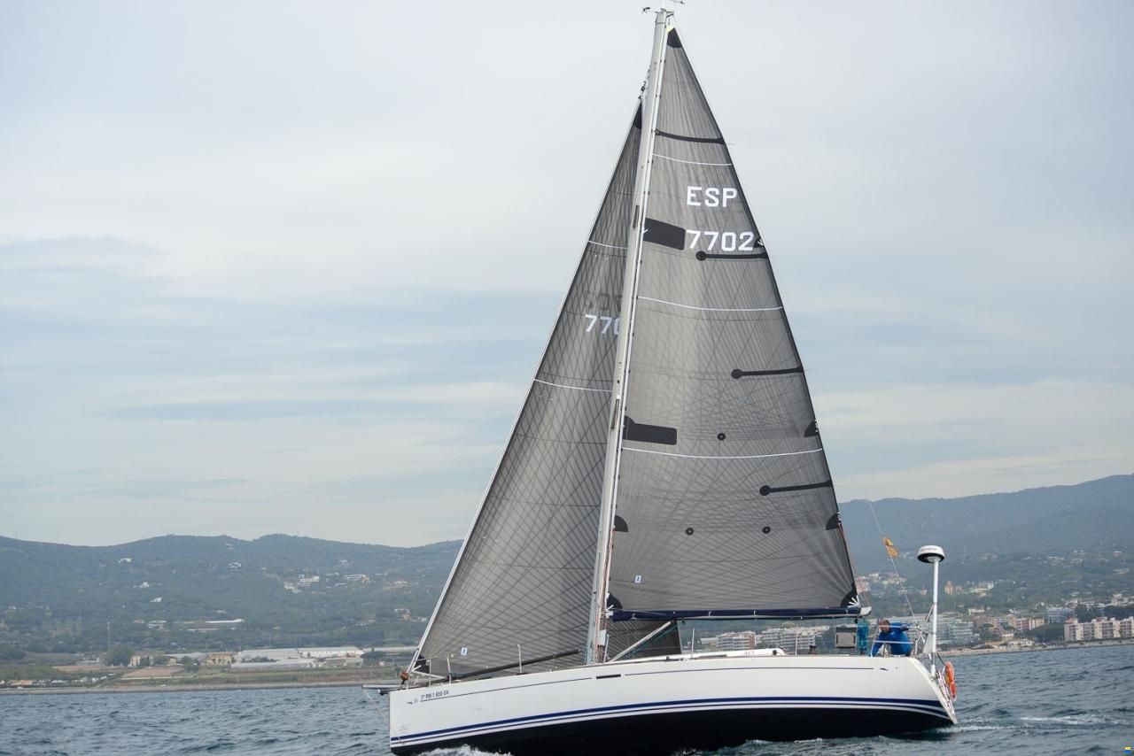 Dufour 40