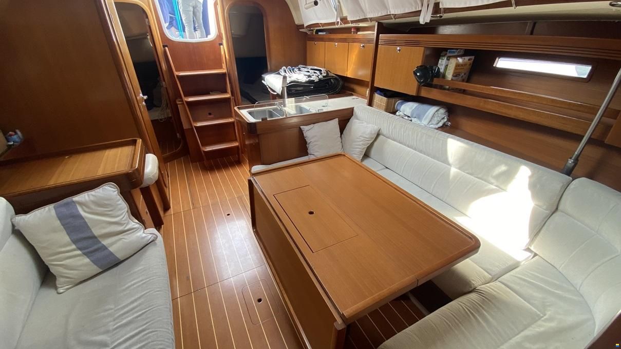 Dufour 40