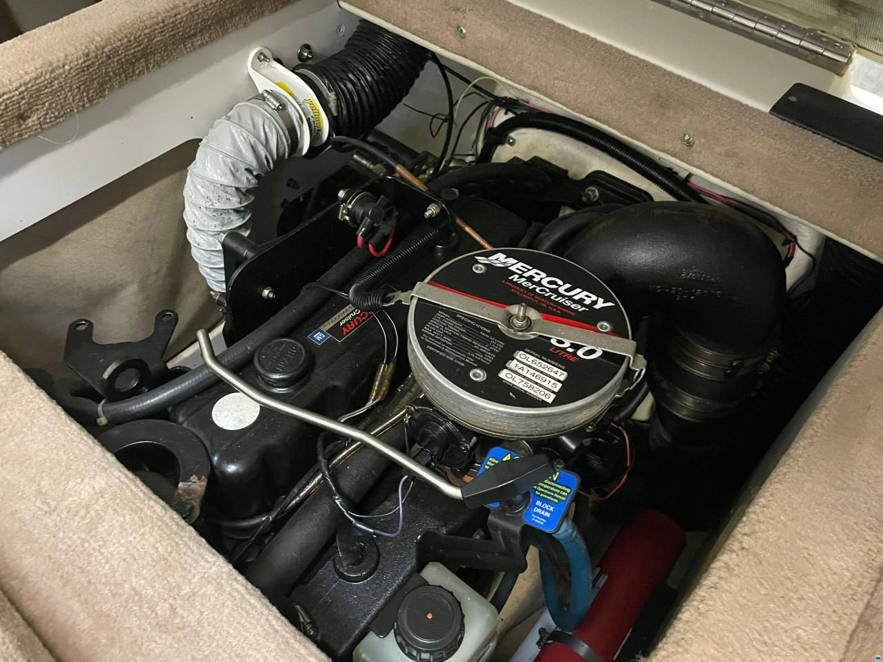 Sea Ray 180 Closed Bow