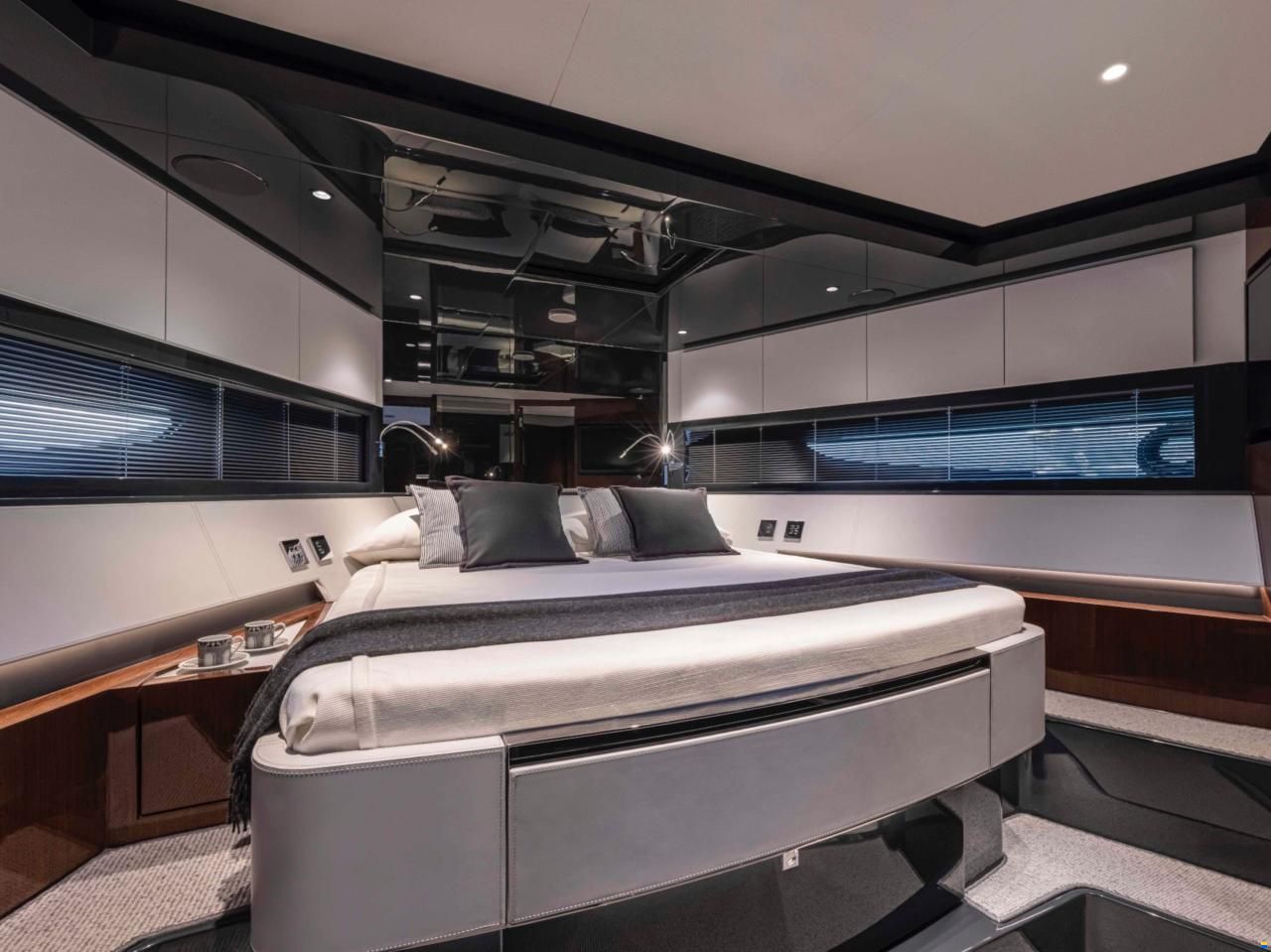 Riva DIABLE 68'