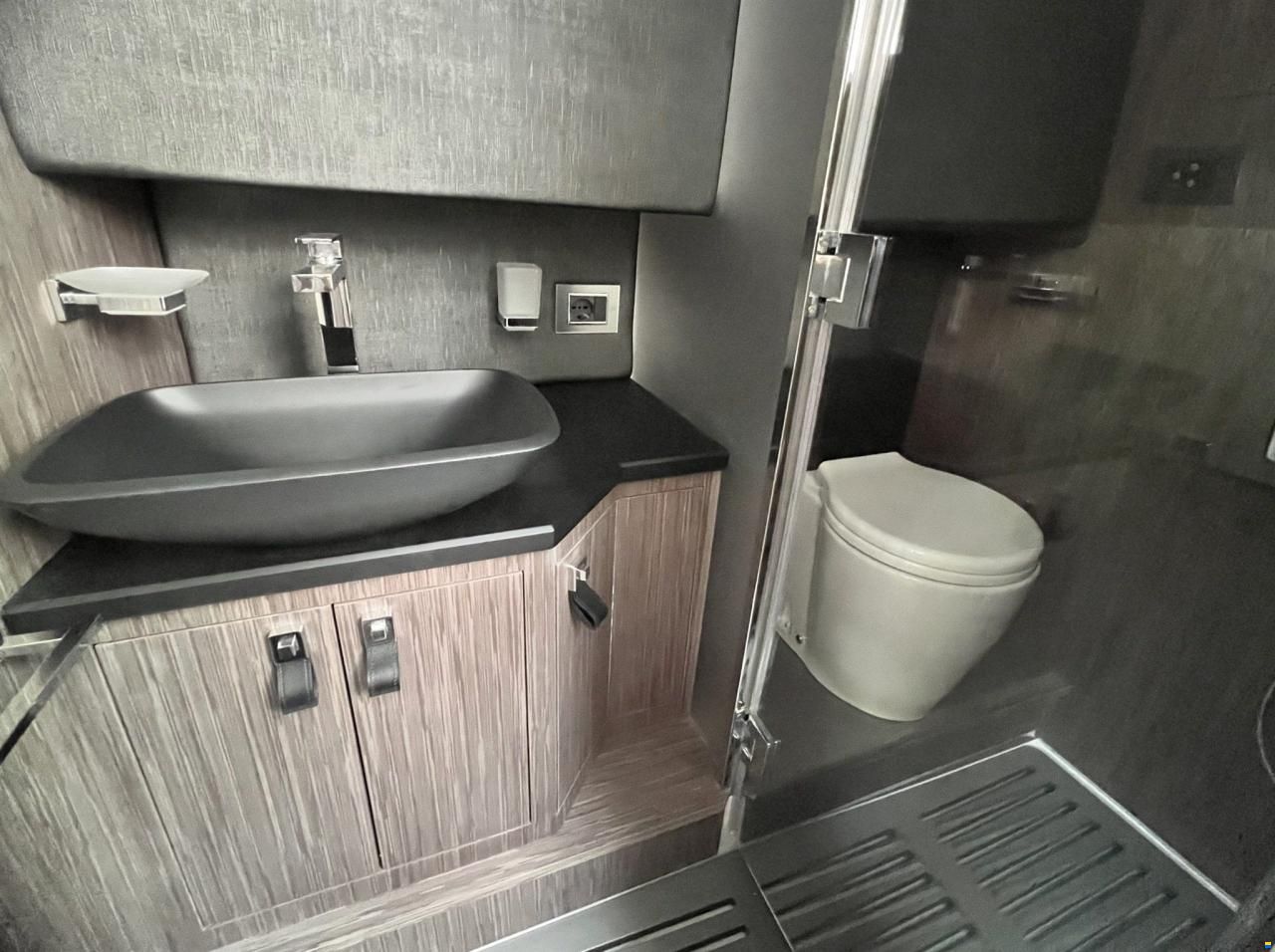 Ranieri Cantiere Cayman 45