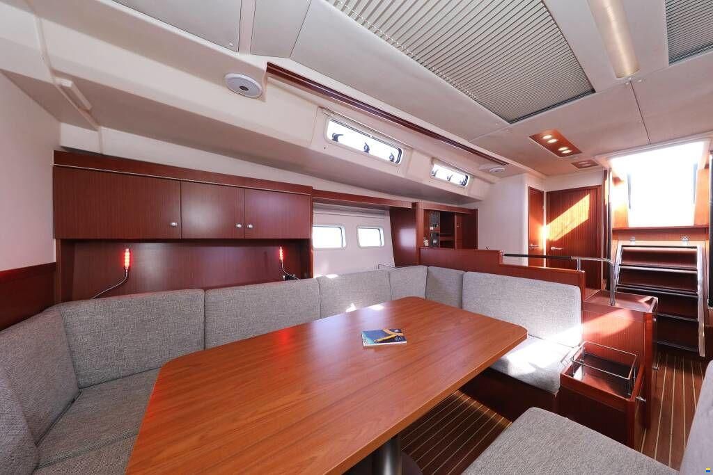 Hanse 575